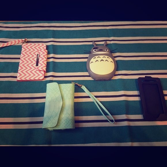 iPhone 5/5s wristlet/case