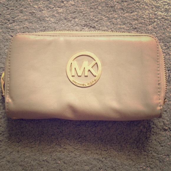 Michael Kors wallet
