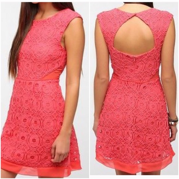 Dresses & Skirts - NWOT KIMCHI PINK COCKTAIL DRESS size 2 Dresses & Skirts - NWOT KIMCHI PINK COCKTAIL DRESS size 2
