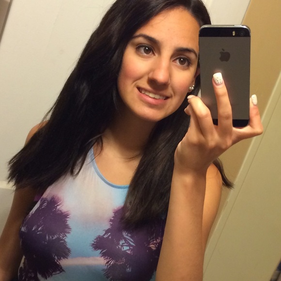 Meet your Posher, Amber - Picture 3 of 4