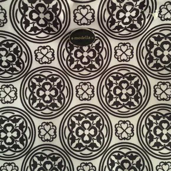 Modella make up case with bamboo zipper. - Picture 1 of 4