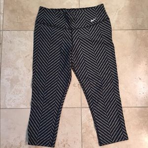 Nike black and grey printed yoga pant