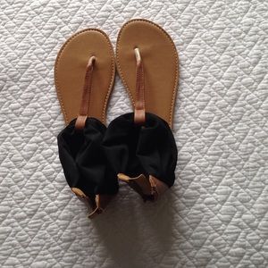 NWOT Maurice's sandals