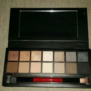 Euc smashbox full exposure