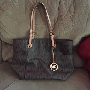 Michael kors handbag