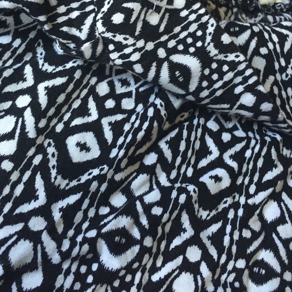 Aztec print shirts - Picture 2 of 2