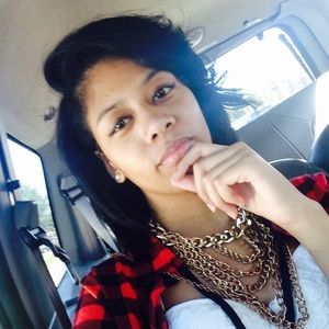 Meet your Posher, Lien