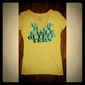 **American eagle  favorite tee**