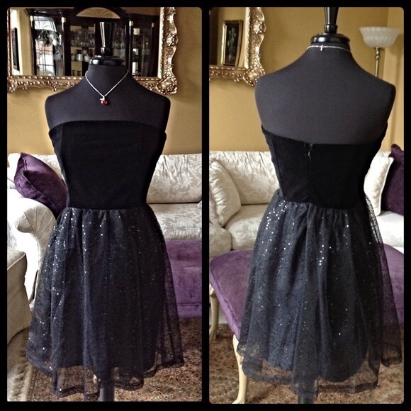 BB DAKOTA BLACK SEQUIN STRAPLESS VELVET BUSTIER COCKTAIL A-LINE MINI DRESS - Picture 4 of 8