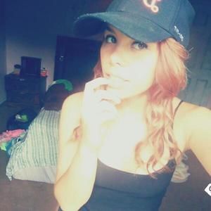 Meet your Posher, Alexis