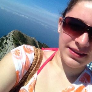 Meet your Posher, Jillian