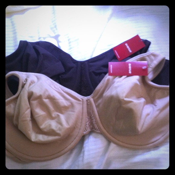 Final markdown - NWT underwire bra 40DD by Avenue