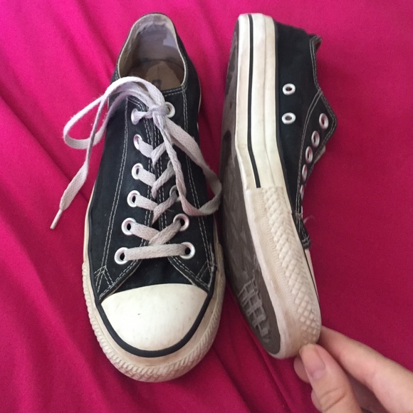 Black converse