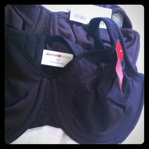 Final price NWT black underwire Avenue bra 40C