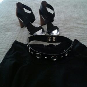 White House / Black Market Grommet Belt