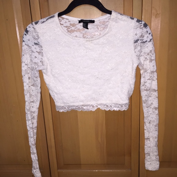White crop floral print laced sleeves