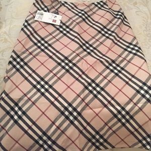 Burberry skirt