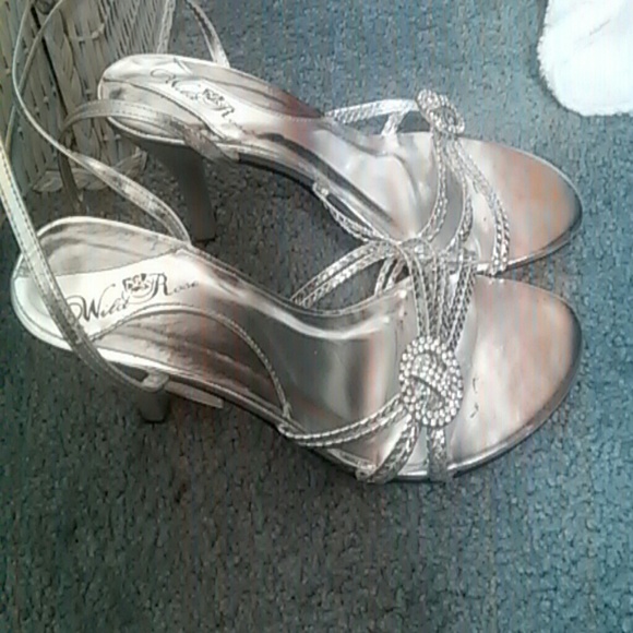 Wild rose heels