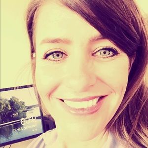 Meet your Posher, Stacy