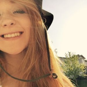 Meet your Posher, Cameron