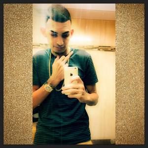 Meet your Posher, Emanuelo