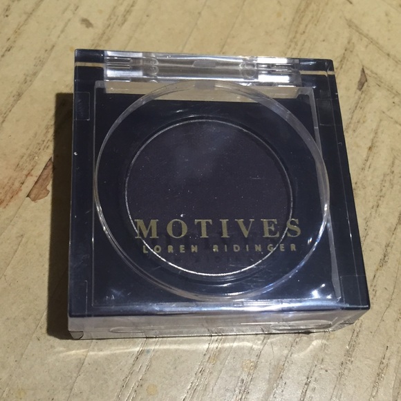 Black eyeshadow by motives cosmetics.
