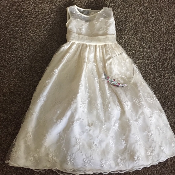 Beautiful little girls dress!👑