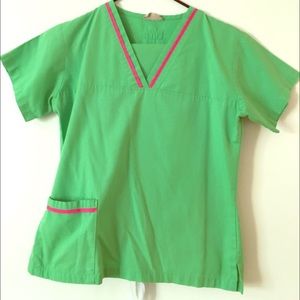 Green urbane scrubs xs