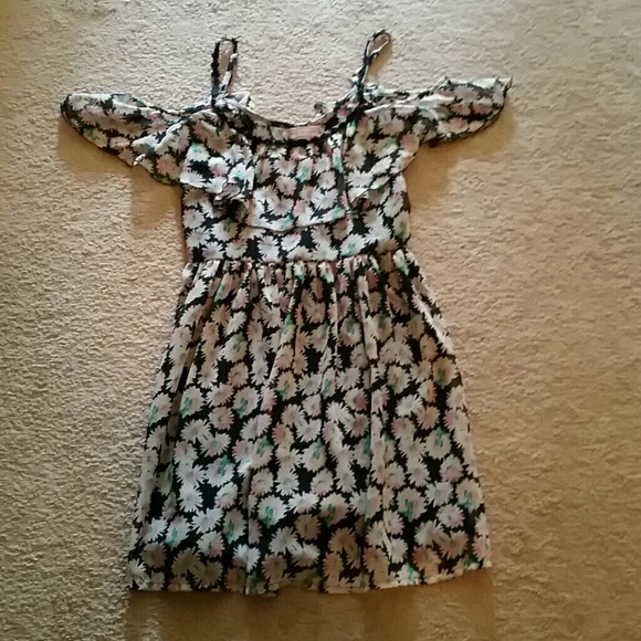 Gypsy shoulder dress