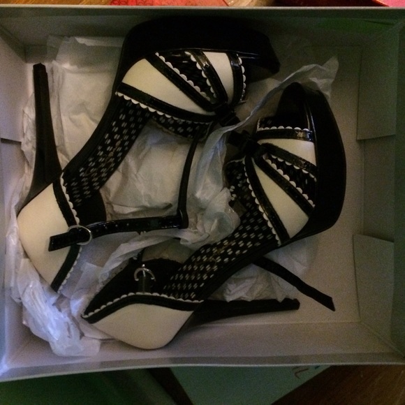 New Jessica Simpson heels