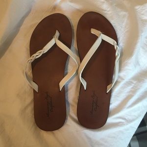 American Eagle Flip-Flops