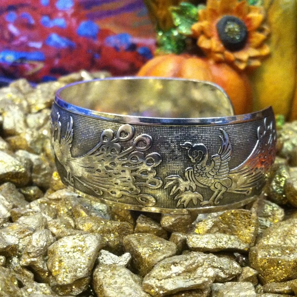 Peacock Tibetan Bangle Bracelet - Picture 3 of 7