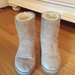 Short Uggs Sand
