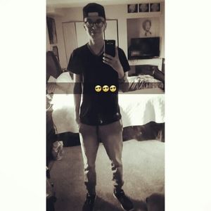 Meet your Posher, Ernesto