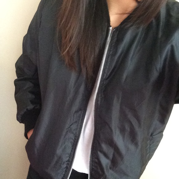 bomber jacket - Picture 3 of 4