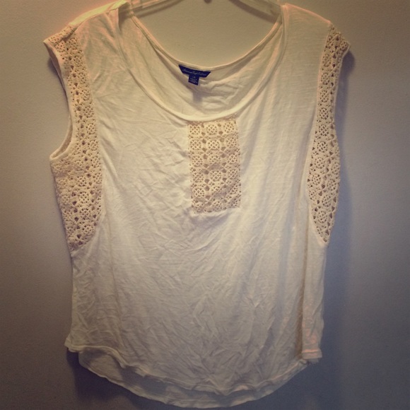 American Eagle top