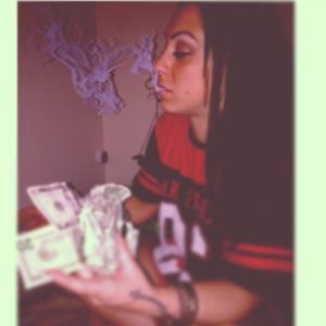 Meet your Posher, Talia