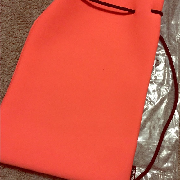 NEW Triangl beach bag