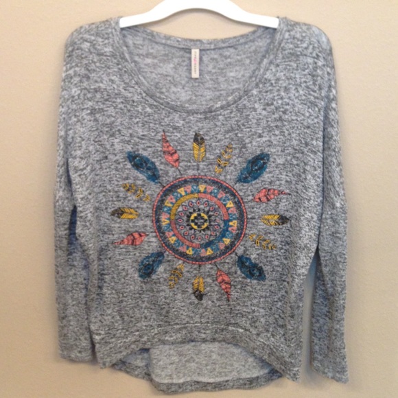 Dream catcher Sweatshirt & Bird V neck Tee