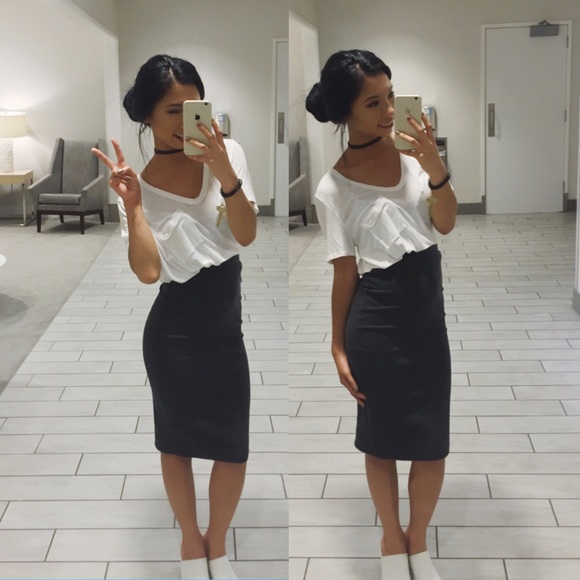 Meet your Posher, Cathie - Picture 4 of 4