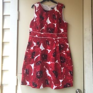 💥Flash Sale💥Anne Taylor Floral Dress SZ 14