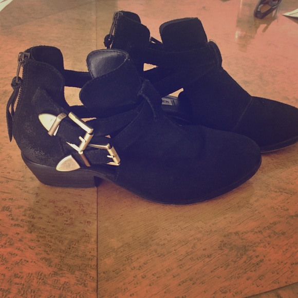 Steve Madden booties