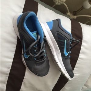 Nike - women's 8 trainer