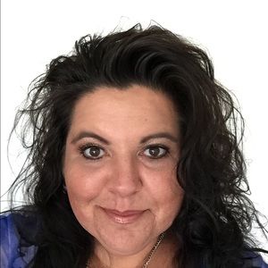 Meet your Posher, Sheila