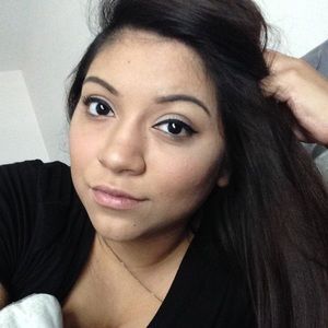 Meet your Posher, Crystal