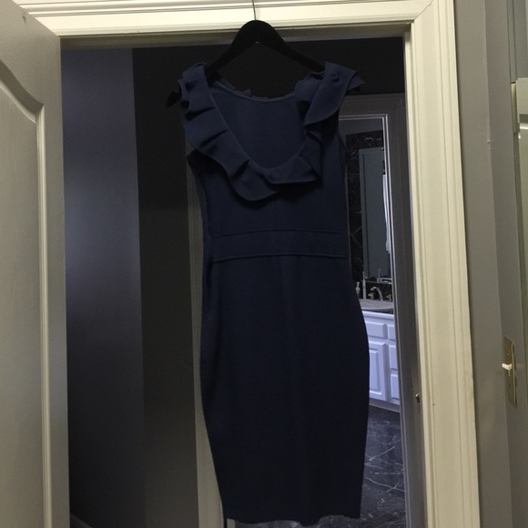 Red Valentino low back ruffle sleeve bow dress - Picture 2 of 3