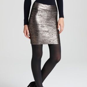 BCBGMAXAZRIA: Bandage Skirt