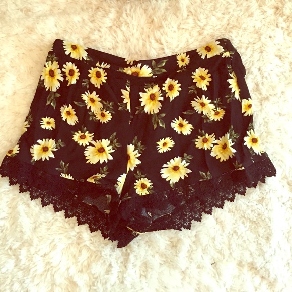 Forever 21 Pants - Never worn. Sunflower shorts.
