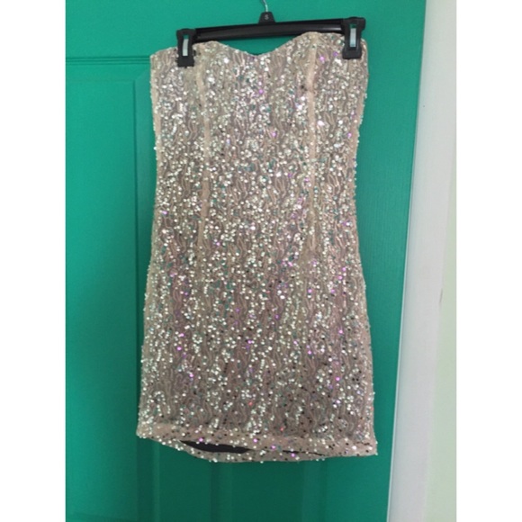 pink sparkly sequined homecoming/formal dress