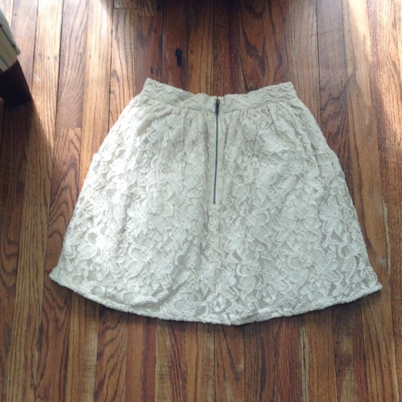 Kimchi Blue lace skirt - Picture 2 of 4